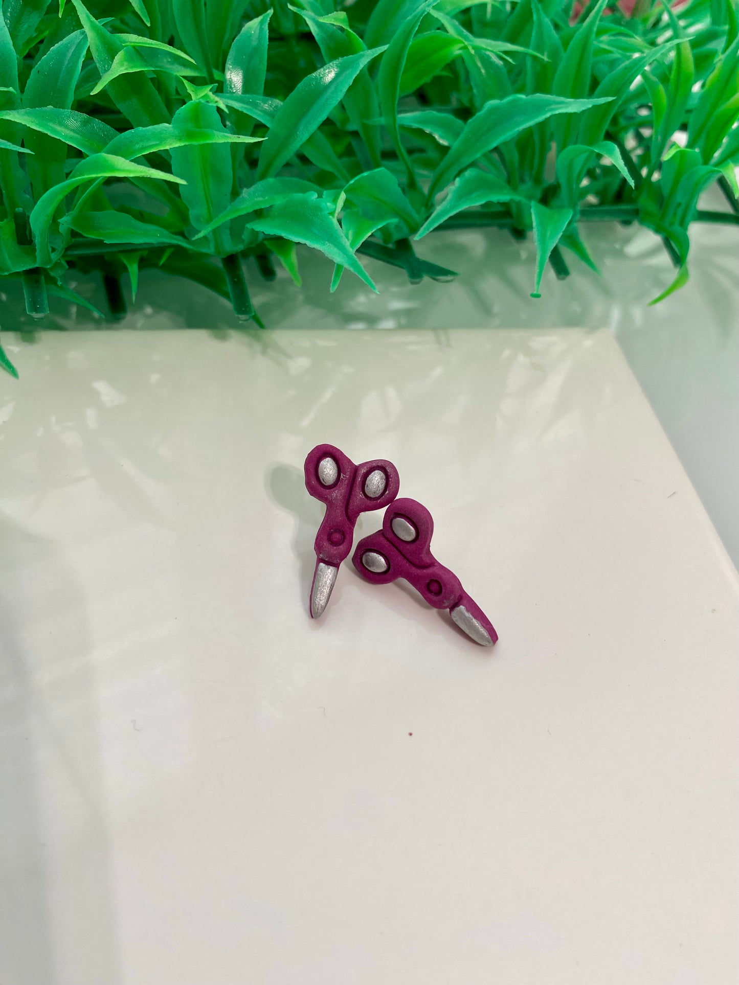 Scissors Studs