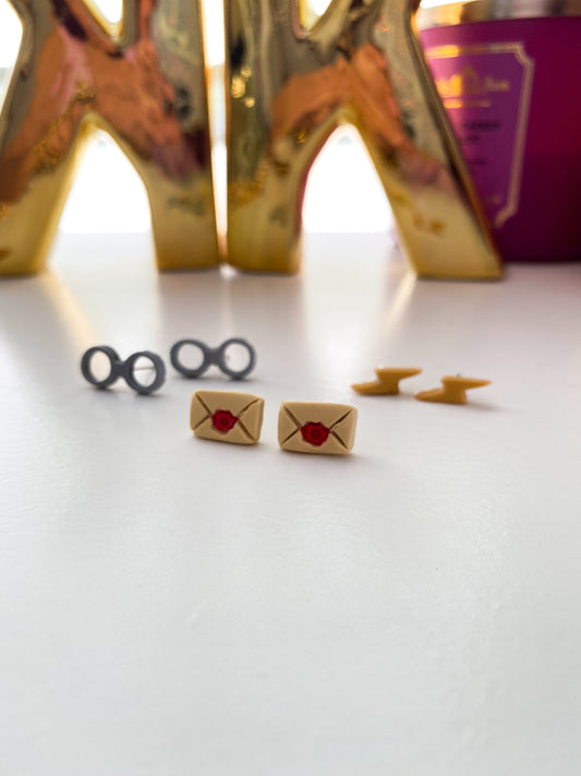 Harry Essentials Studs