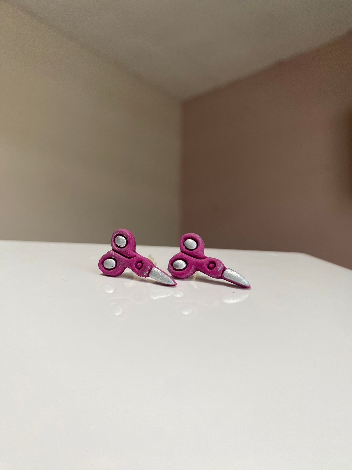 Scissors Studs